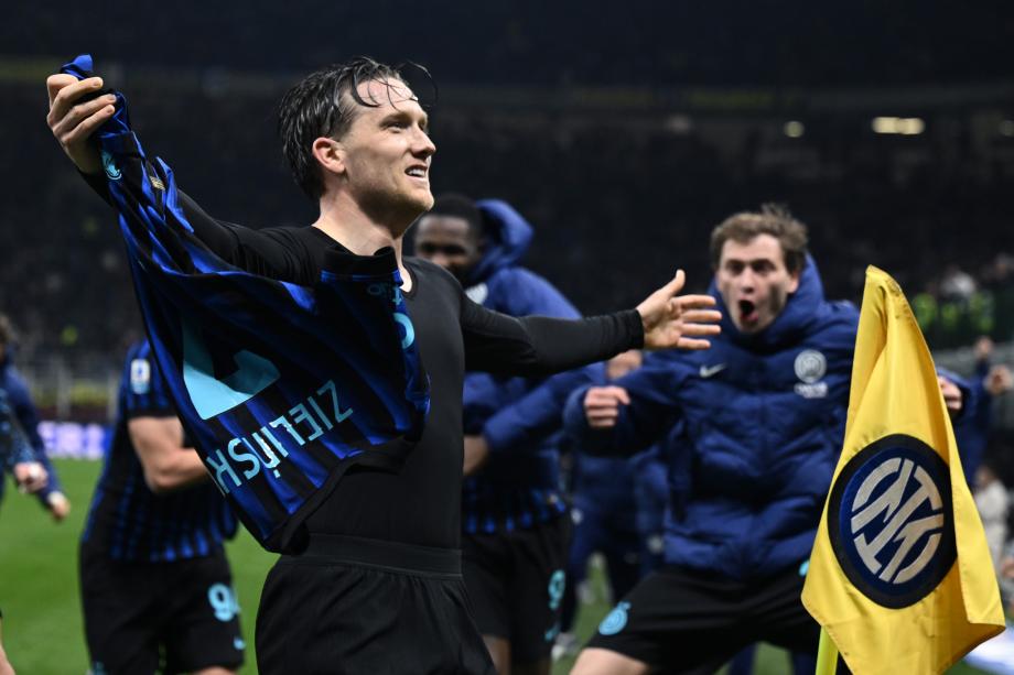 [图]意甲-泽林斯基绝杀 国米3-2力克尤文笑傲国家德比